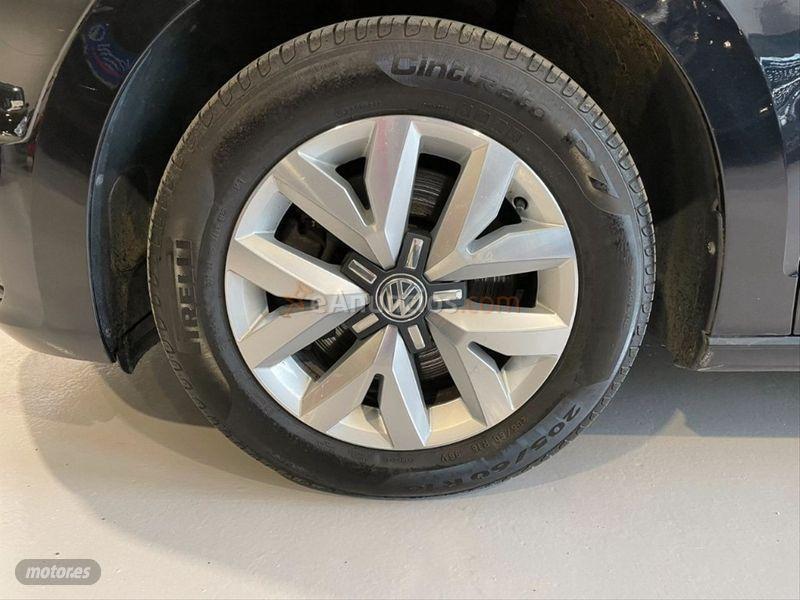 Volkswagen Touran Business  Navi 1.6 TDI CR 115CV BMT de 2016 con 129.000 Km por 16.500 EUR. en Cadiz