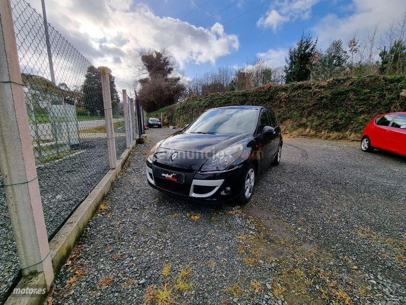 Renault Scenic Dynamique 1.5dCi 105cv eco2 de 2009 con 133.000 Km por 7.600 EUR. en Pontevedra