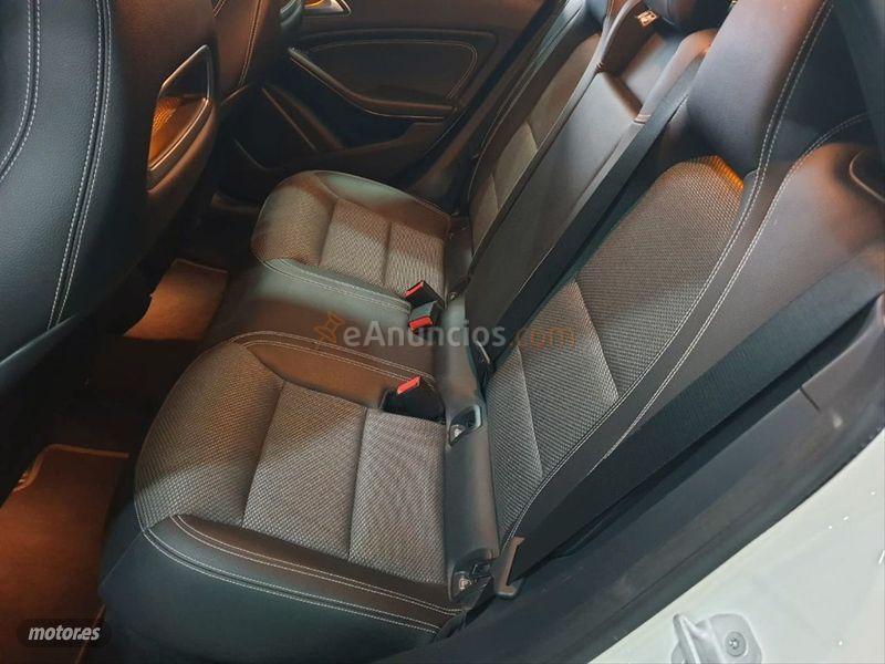 Mercedes Clase CLA CLA 200 d Shooting Brake de 2017 con 130.000 Km por 21.999 EUR. en Sevilla