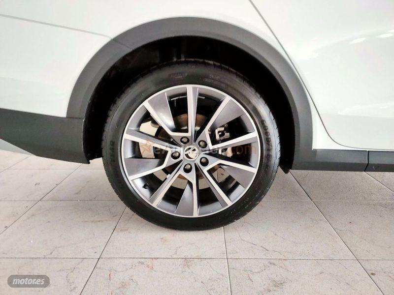 Skoda Octavia Combi 2.0 TDI 147kW200CV DSG 4x4 Scout de 2021 con 2 Km por 37.990 EUR. en Valladolid
