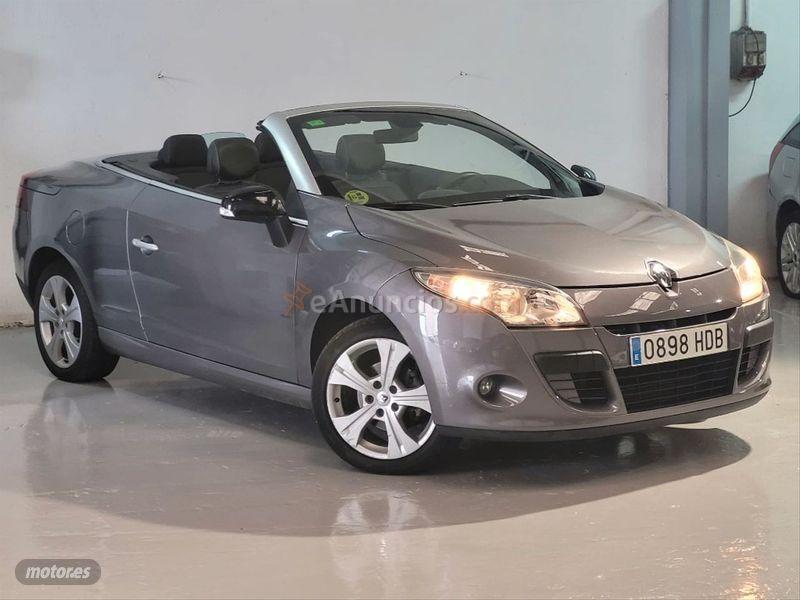 Renault Megane CoupeCabrio Dynamique dCi 110cv FAP de 2011 con 96.000 Km por 8.900 EUR. en Barcelona