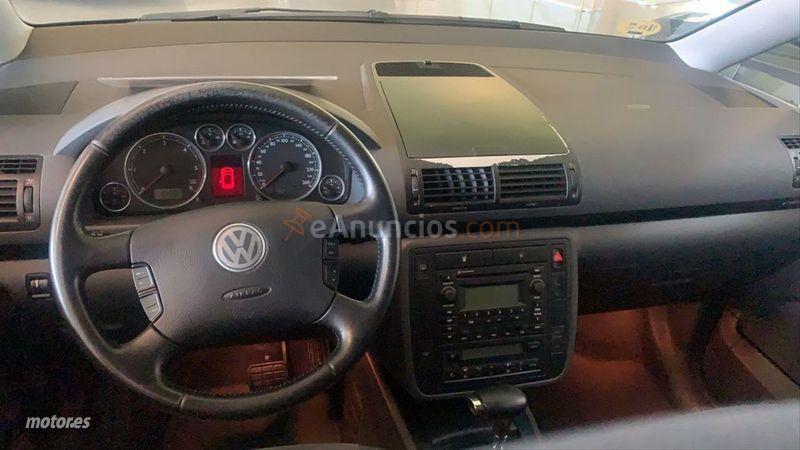 Volkswagen Sharan 1.9 TDI Trendline de 2007 con 245.000 Km por 5.999 EUR. en Madrid