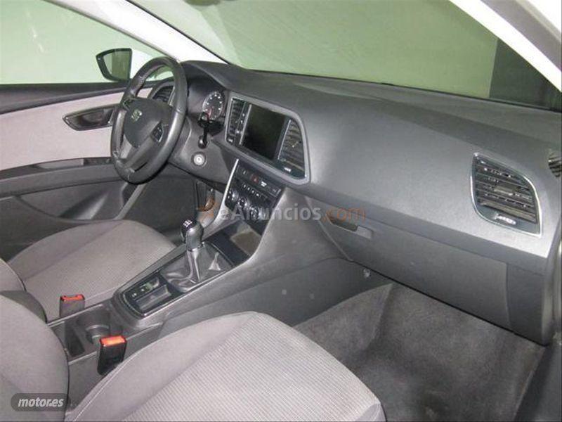 Seat Leon ST 1.6 TDI 85kW 115CV StSp Style de 2017 con 81.184 Km por 14.490 EUR. en Madrid