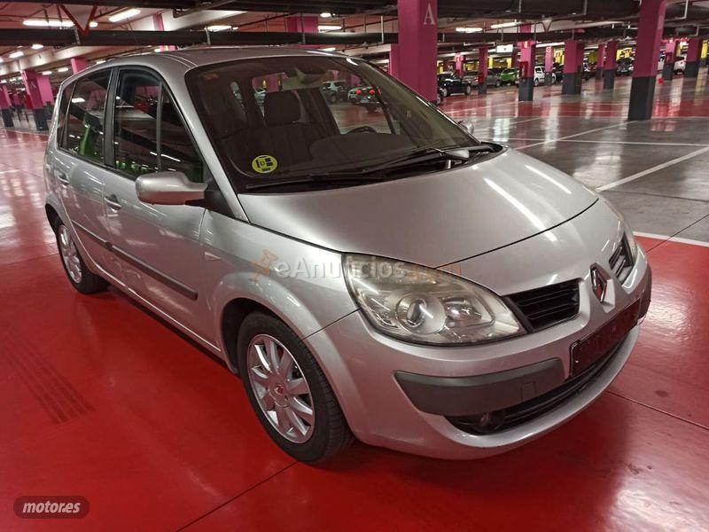 Renault Scenic Dynamique 1.5dCi105 EU4 eco2 de 2008 con 299.000 Km por 2.750 EUR. en Madrid