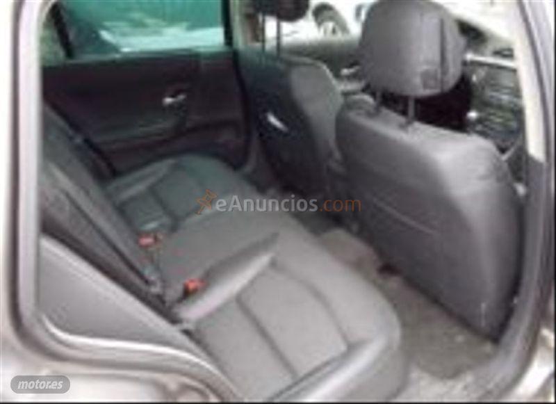 Renault Laguna G.Tour Privilege 2.2dCi Aut 140CV E4 de 2007 con 160.000 Km por 3.990 EUR. en Cantabria