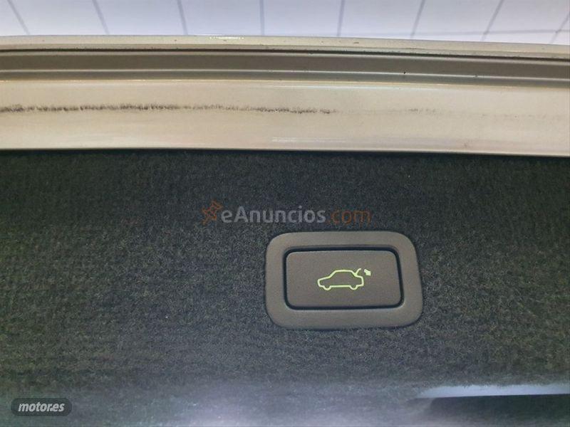 Volvo XC 70 D5 Momentum Auto de 2008 con 240.000 Km por 12.000 EUR. en Jaen