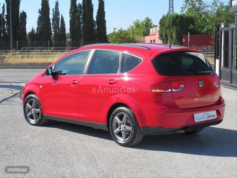 Seat Altea XL 1.6 TDI 105cv SS EEcomotive ITech de 2015 con 60.000 Km por 12.500 EUR. en Granada