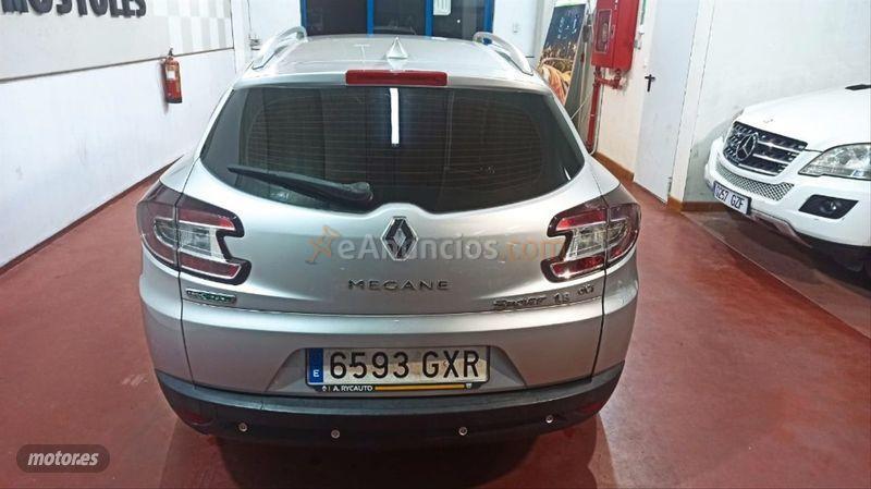 Renault Megane Sport Tourer Dynamique 1.9dCi 130cv de 2010 con 180.000 Km por 5.250 EUR. en Madrid