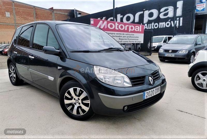 Renault Scenic Dynamique 1.9dCi EU4 de 2006 con 240.000 Km por 4.500 EUR. en Palencia