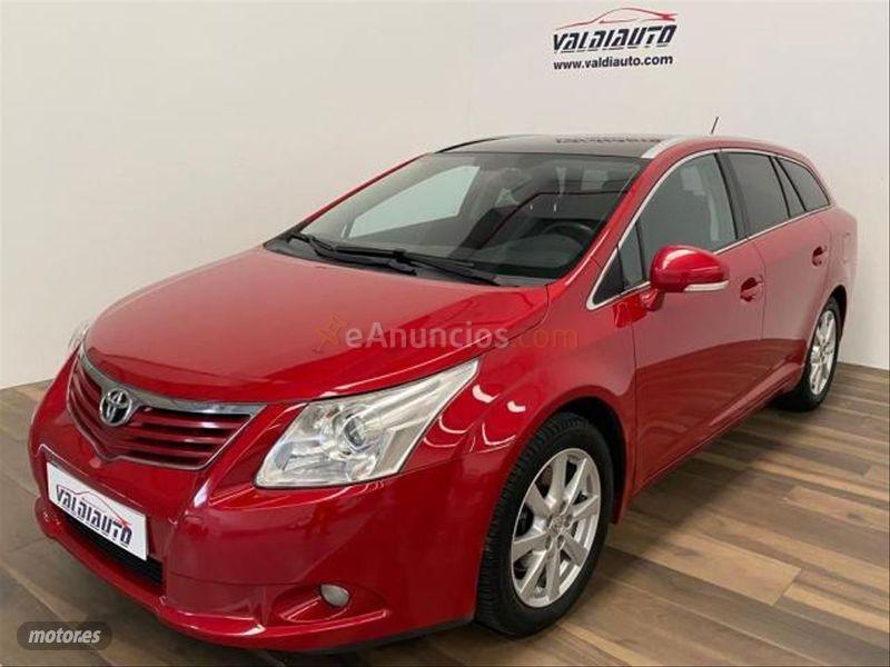 Toyota Avensis 2.2 D4D Executive Wagon de 2009 con 264.001 Km por 7.500 EUR. en Navarra