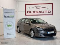 Peugeot 308 Nuevo 308 SW Active 1.6 eHDI 115 de 2014 con 167.650 Km por 7.499 EUR. en Castellon