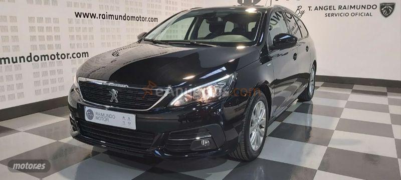 Peugeot 308 SW Style PureTech 130 SS 6 Vel. MAN de 2020 con 44.688 Km por 16.990 EUR. en Valladolid