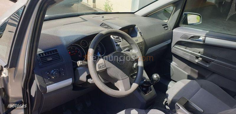 Opel Zafira 1.9 CDTi 120 CV Cosmo de 2008 con 160.811 Km por 6.500 EUR. en Cantabria