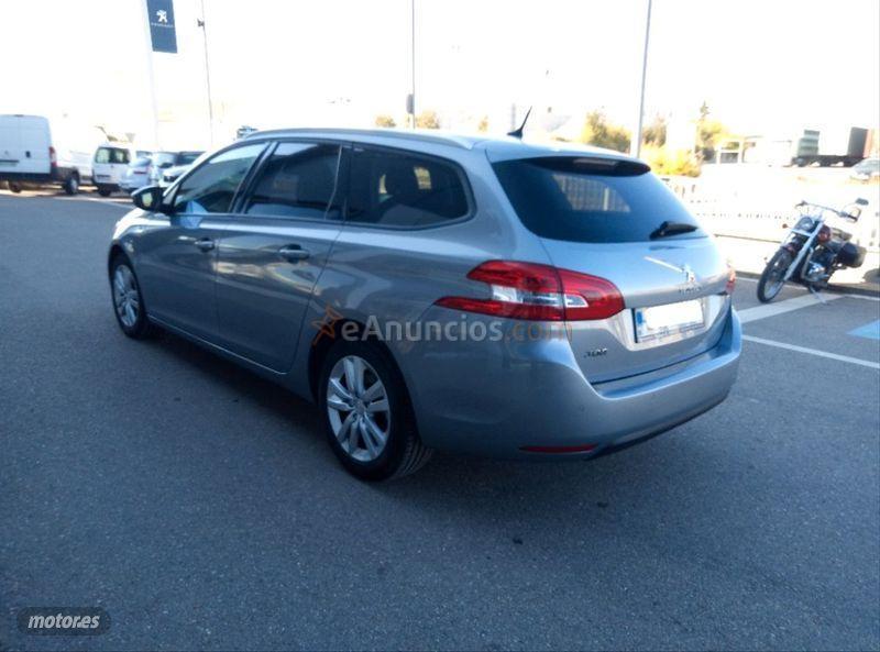 Peugeot 308 SW Style 1.6 BlueHDi 88KW 120CV de 2017 con 76.000 Km por 15.175 EUR. en Lleida
