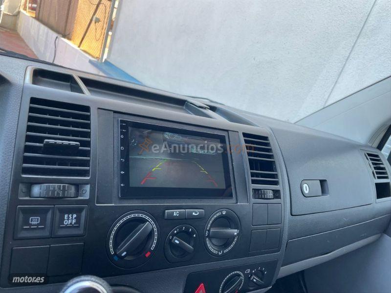 Volkswagen Transporter Kombi Largo T.Alto 2.0 TDI 102cv 2.8T de 2010 con 260.000 Km por 18.850 EUR. en Barcelona