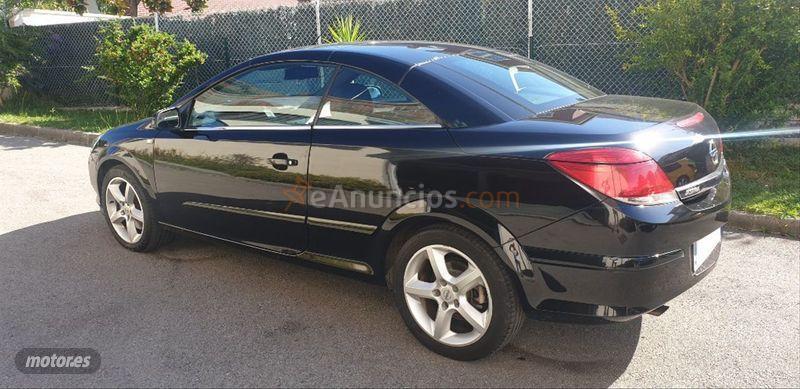Opel Astra Twin Top 1.9 CDTi Enjoy de 2006 con 197.007 Km por 5.900 EUR. en Cantabria