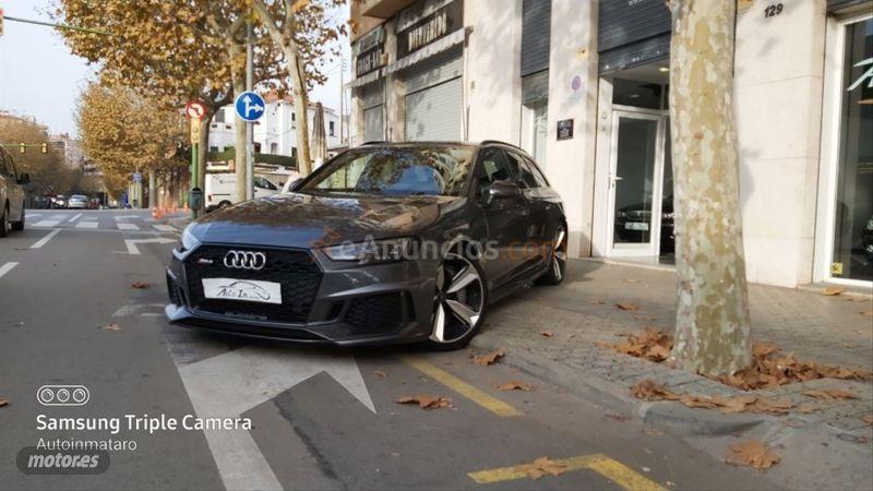 Audi A4 RS 4 2.9 TFSI 331kW quattro tiptro Avant de 2018 con 45.000 Km por 76.900 EUR. en Barcelona