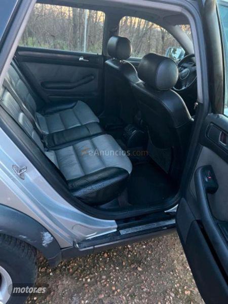 Audi Allroad Quattro 2.5TDI quattro tiptronic de 2002 con 215.000 Km por 2.700 EUR. en Badajoz