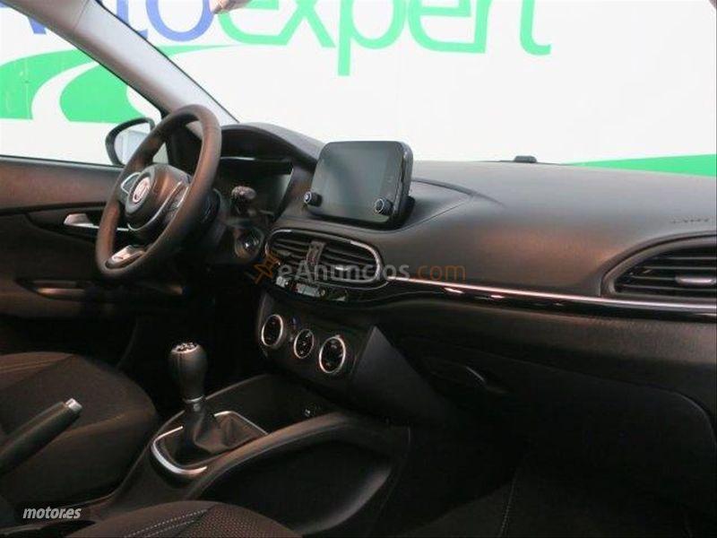 Fiat Tipo SW Life 1.0 73kW 100CV de 2021 con 25.000 Km por 19.390 EUR. en Zaragoza