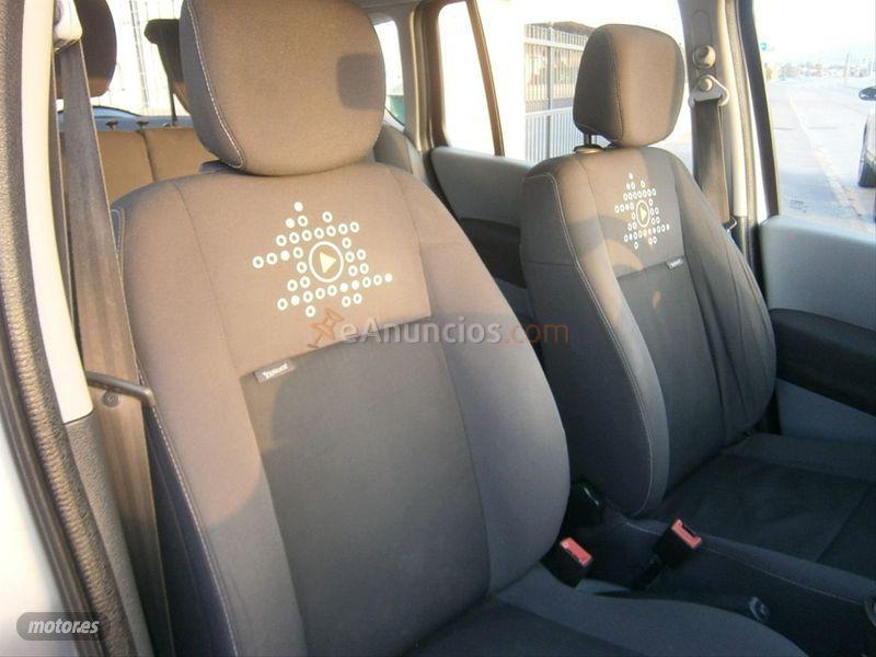 Renault Grand Modus Yahoo 1.2 16v 75 de 2011 con 105.689 Km por 5.500 EUR. en Malaga