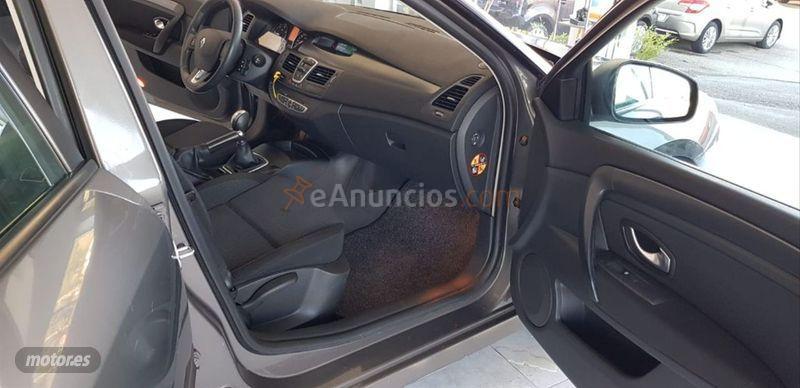 Renault Laguna G. Tour Authentique 2.0dCi 130CV de 2008 con 220.000 Km por 4.200 EUR. en Cantabria