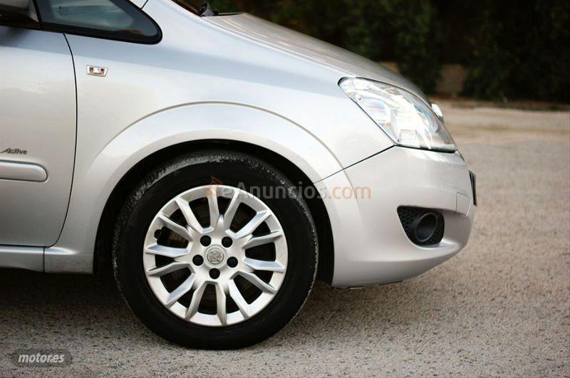 Opel Zafira 1.7 CDTi Energy de 2009 con 211.400 Km por 4.200 EUR. en Murcia