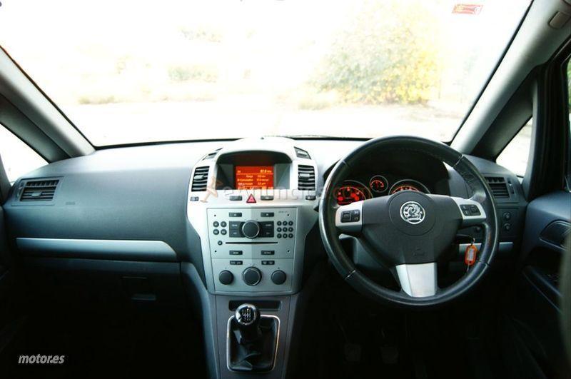 Opel Zafira 1.7 CDTi Energy de 2009 con 211.400 Km por 4.200 EUR. en Murcia