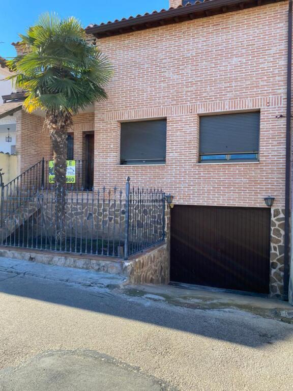 Extraordinario Chalet en Polan (Toledo)