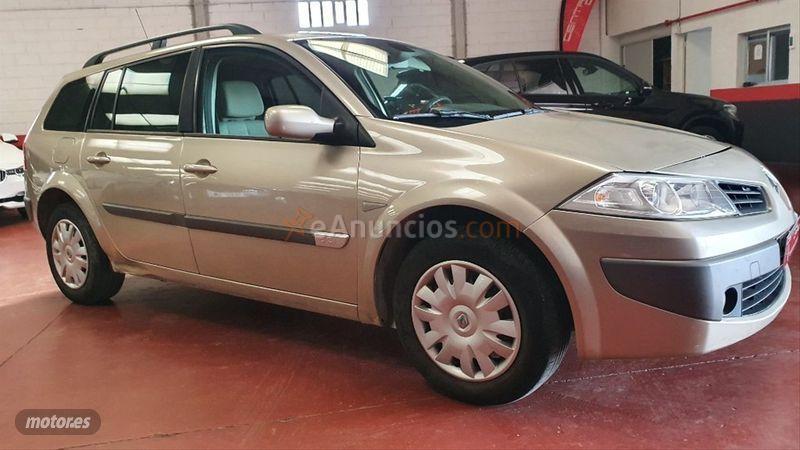 Renault Megane Grand Tour Business 1.5dCi105 de 2006 con 175.000 Km por 2.999 EUR. en Zaragoza