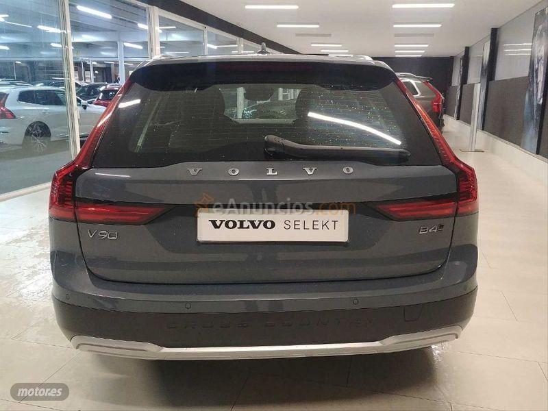 Volvo V 90 2.0 B4 D AWD Auto de 2021 con 10.255 Km por 49.900 EUR. en Guipuzcoa