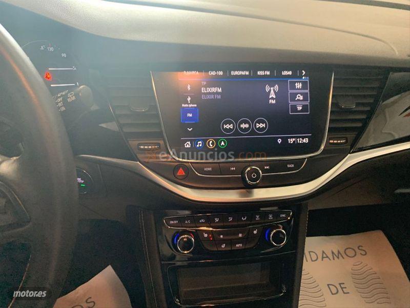 Opel Astra 1.2T SHR 107kW 145CV Elegance ST de 2020 con 37.000 Km por 17.400 EUR. en Malaga