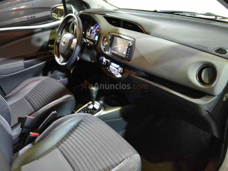 Toyota Yaris Hybrid Advance