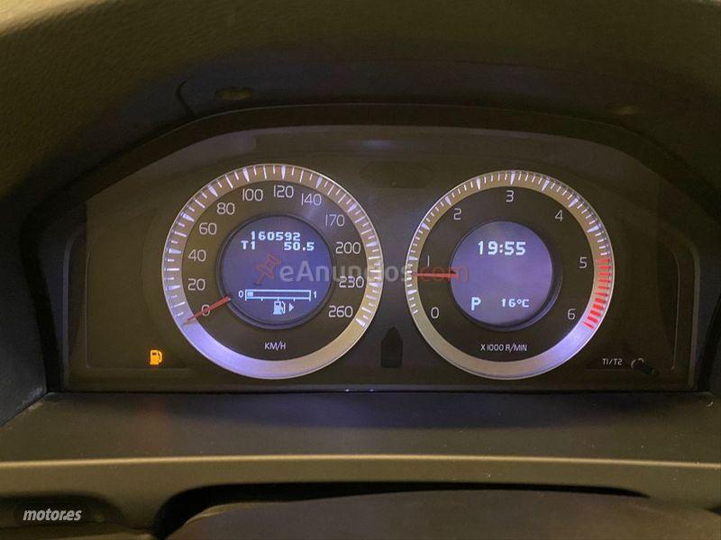 Volvo V 60 2.0 D3 Momentum Auto de 2011 con 160.000 Km por 10.900 EUR. en Madrid