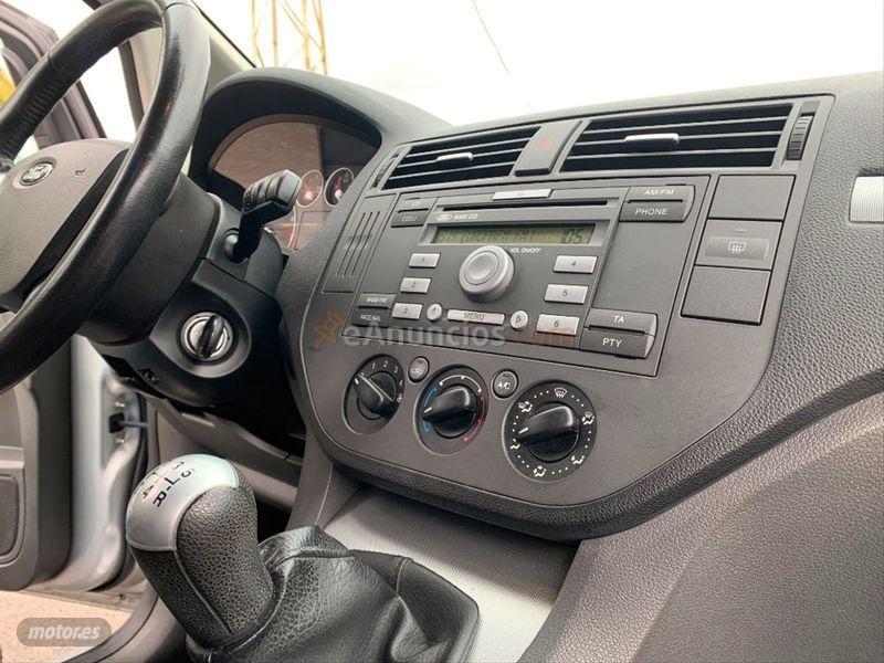 Ford Focus C-Max 1.6 Trend de 2005 con 100.000 Km por 3.500 EUR. en Jaen