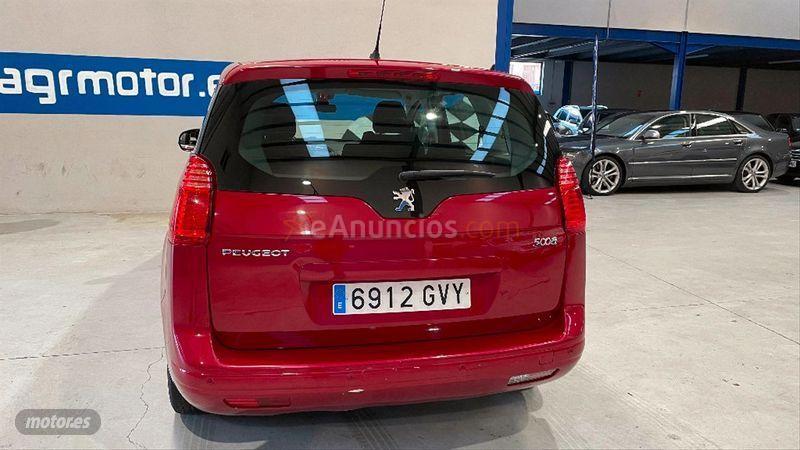 Peugeot 5008 Confort 1.6 HDI 110 FAP de 2010 con 232.000 Km por 6.999 EUR. en Salamanca
