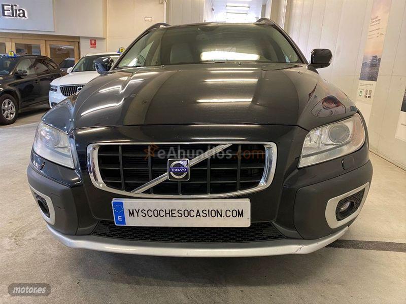Volvo XC 70 D5 Summum de 2007 con 260.000 Km por 10.999 EUR. en Madrid