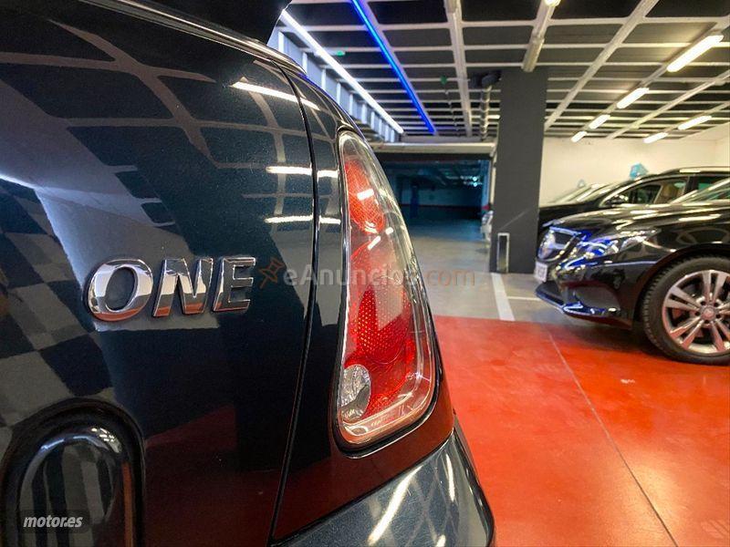 Mini Cooper One Cabrio de 2007 con 212.000 Km por 6.990 EUR. en Madrid