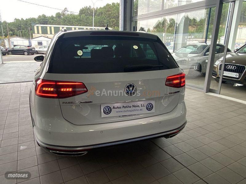 Volkswagen Passat  de 2018 con 242.000 Km por 23.500 EUR. en La Coruna