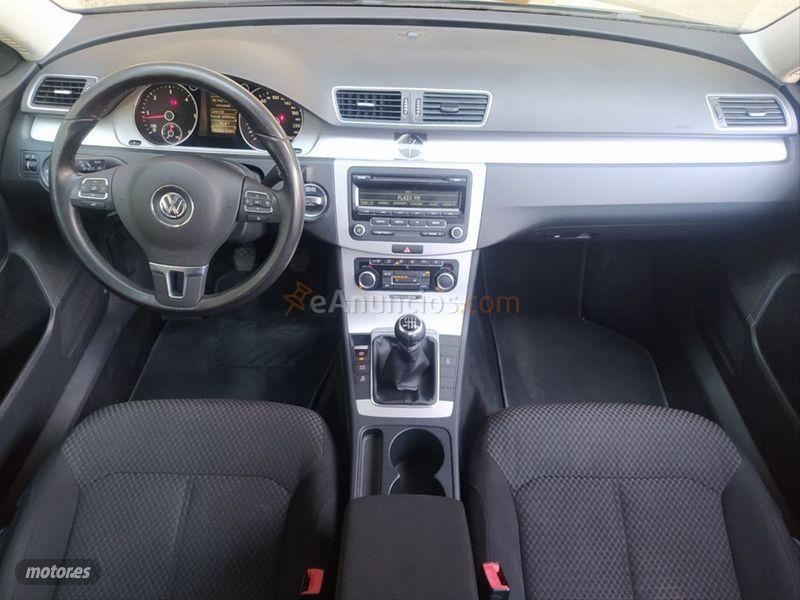 Volkswagen Passat Variant 1.6 TDI 105 Advance BMotion Tech de 2011 con 295.000 Km por 4.990 EUR. en Lleida