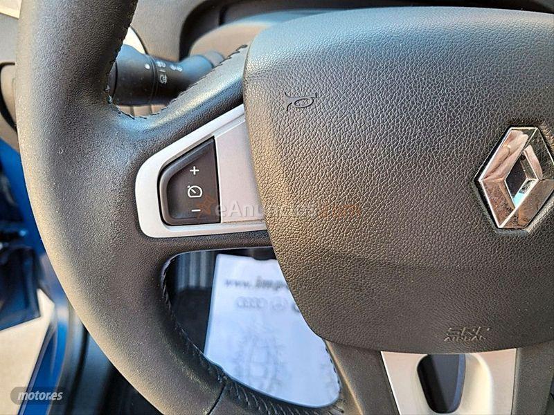 Renault Scenic Dynamique dCi 110 eco2 de 2011 con 119.000 Km por 8.500 EUR. en Valencia