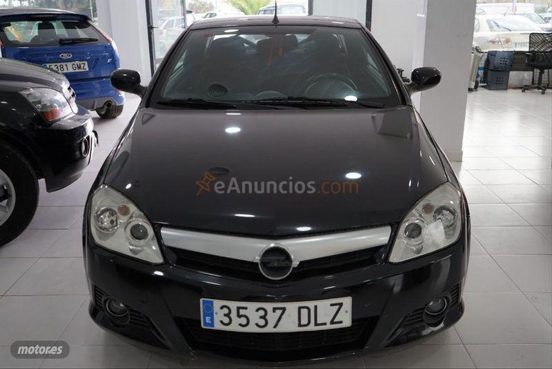 Opel Tigra Sport 1.3 CDTi de 2005 con 221.000 Km por 3.800 EUR. en Valencia