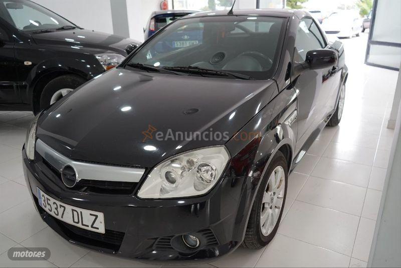 Opel Tigra Sport 1.3 CDTi de 2005 con 221.000 Km por 3.800 EUR. en Valencia