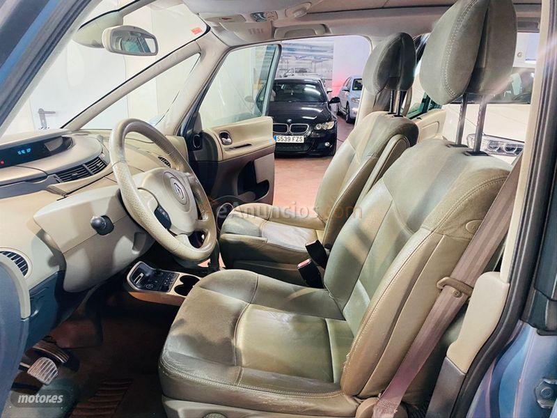 Renault Grand Espace INITIALE 3.0 dCi 24v AUTO de 2005 con 166.000 Km por 4.995 EUR. en Madrid