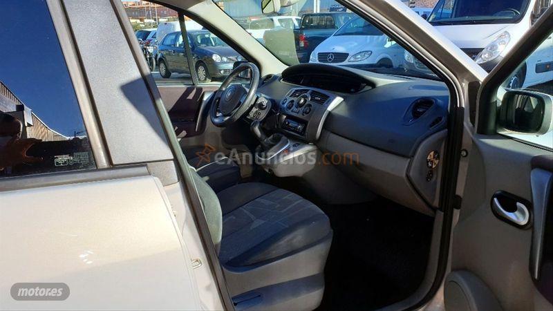 Renault Scenic CONFORT DYNAMIQUE 1.5DCI100 de 2004 con 56.000 Km por 4.990 EUR. en Cuenca
