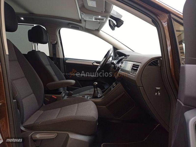 Volkswagen Touran Advance 1.6 TDI 85kW 115CV de 2017 con 57.132 Km por 22.900 EUR. en Madrid