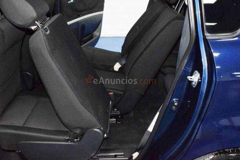 Toyota Corolla Verso 2.2 D4-D LUNA 