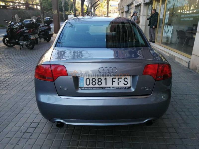 Audi A4  2.0 T FSI quattro 