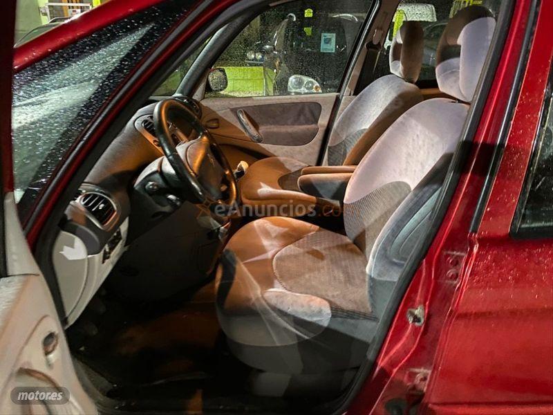 Citroen Xsara Picasso 1.6 Exclusive de 2007 con 150.000 Km por 3.600 EUR. en La Coruna