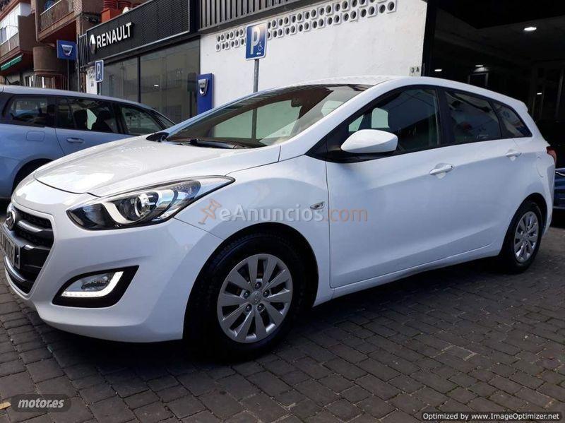 Hyundai i30 CW 1.6 CRDi 110cv BlueDrive Klass de 2016 con 79.989 Km por 13.890 EUR. en Madrid