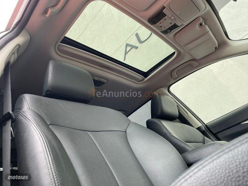 Subaru Outback 2.0 TD Executive CVT Lineartronic AWD de 2015 con 180.000 Km por 14.850 EUR. en Barcelona